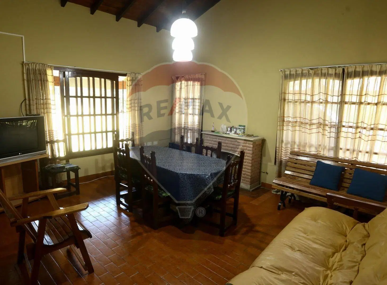 CASA 4 AMBIENTES EN VENTA EN EL TREBOL 2