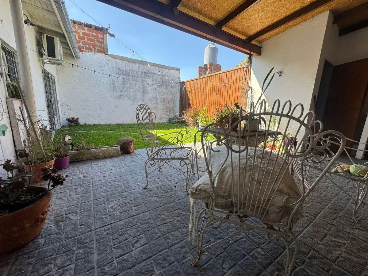 CASA EN VENTA TEMPERLEY REFACCIONADA A NUEVA 3