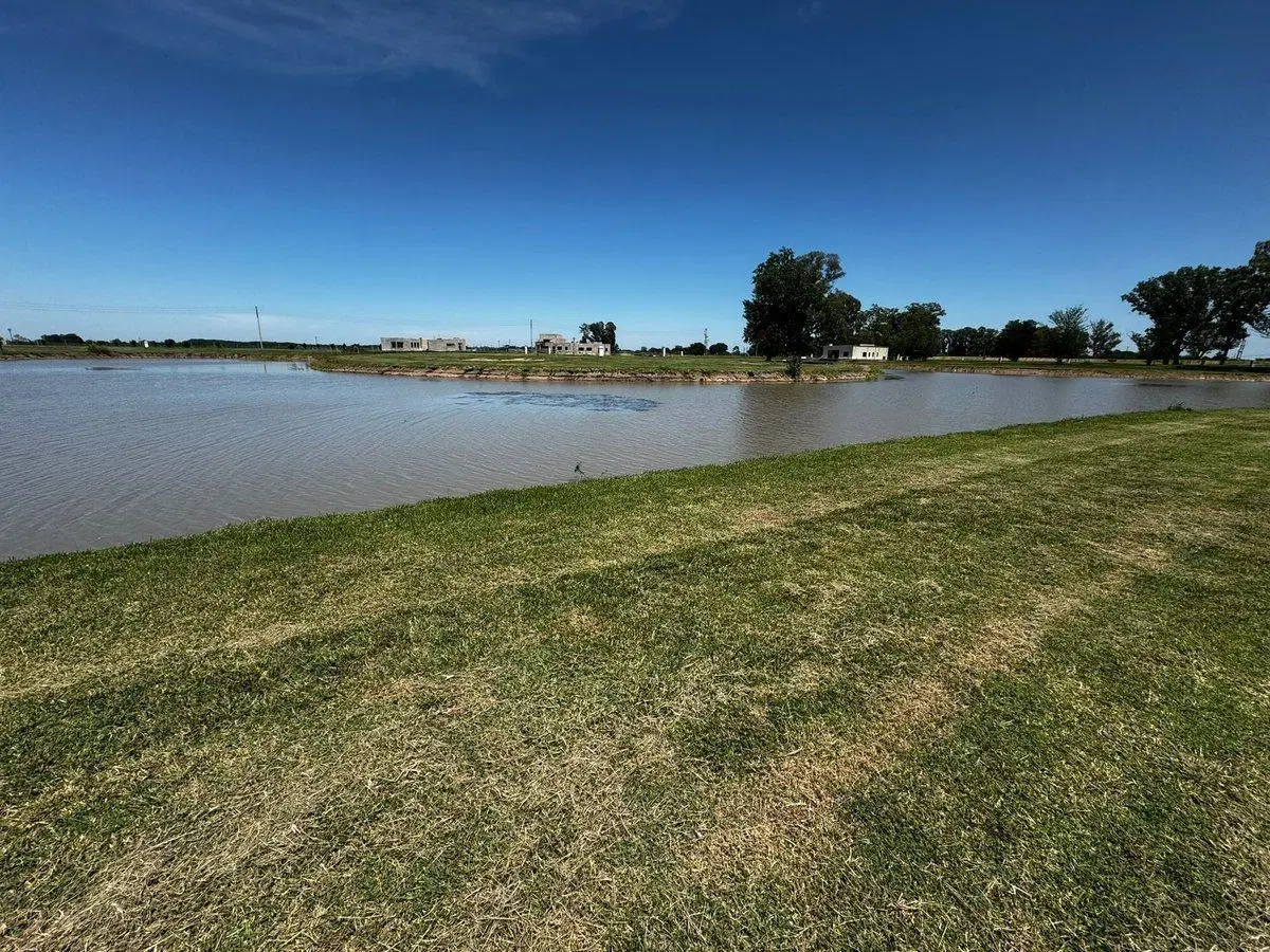 TERRENO EN VENTA EN SANTA CLARA AL SUR A LA LAGUNA 2