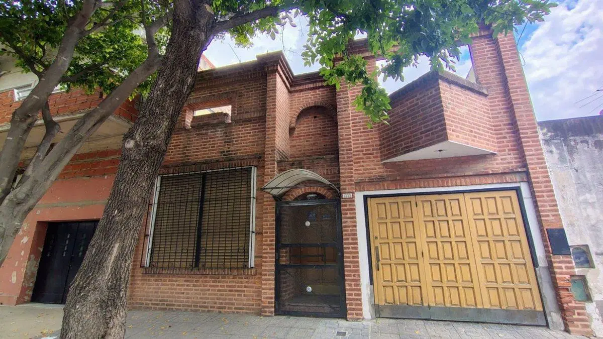 CASA EN VENTA VILLA SOLDATI CAPITAL 5 AMBIENTES 4