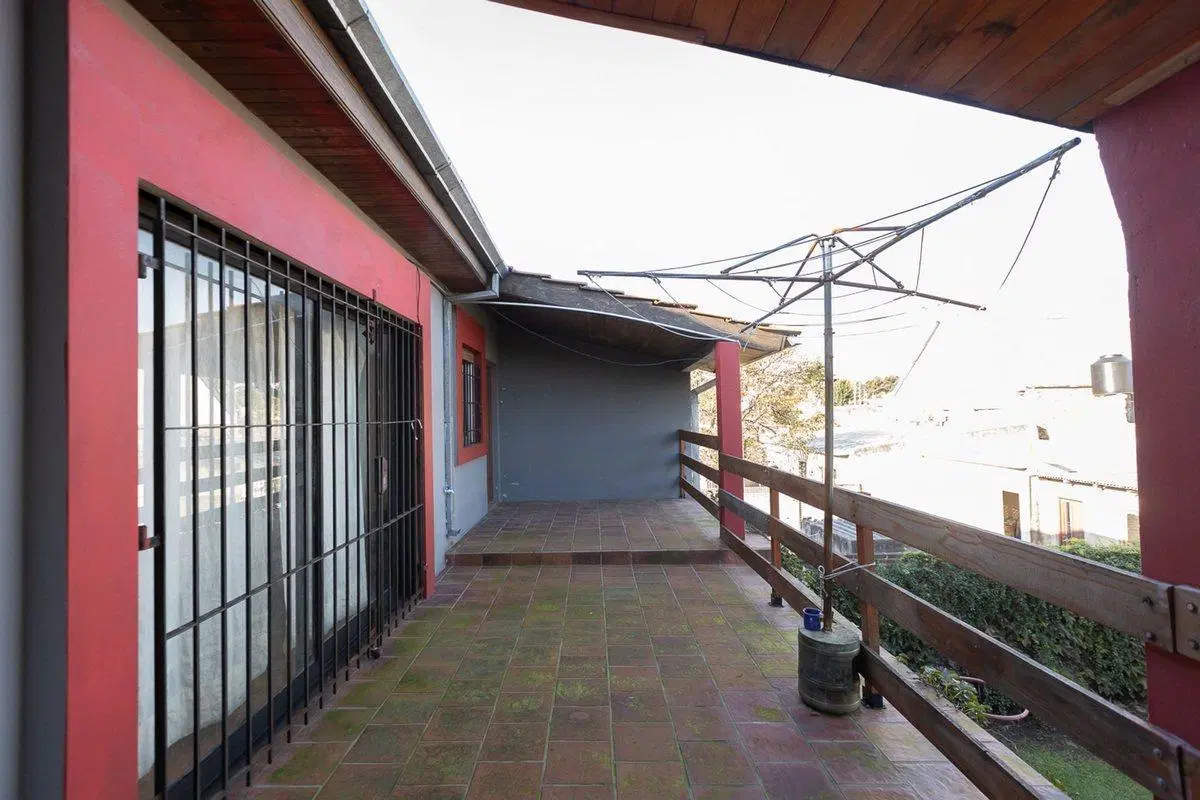 CASA EN VENTA EN JAGUEL 5 AMBIENTES APTA CREDITO 3