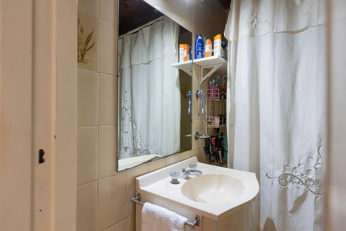 CASA EN VENTA EN JAGUEL 5 AMBIENTES APTA CREDITO 4