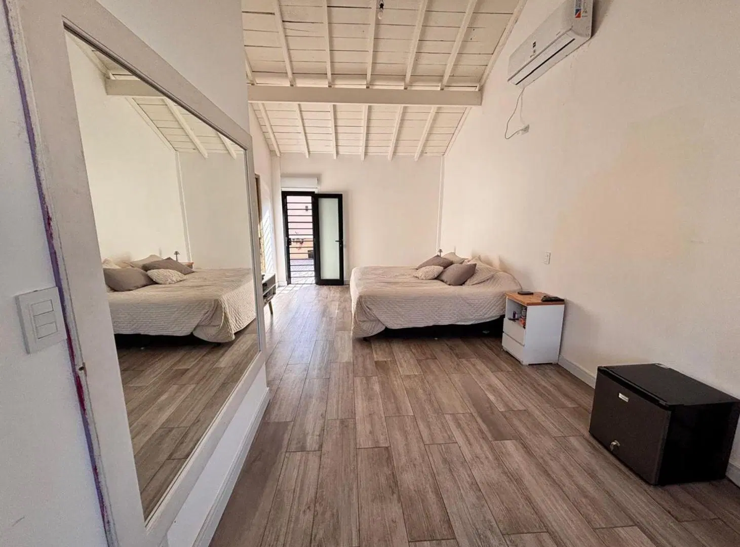 CASA EN VENTA LAS LOMITAS-EXCELENTE ESTADO 3