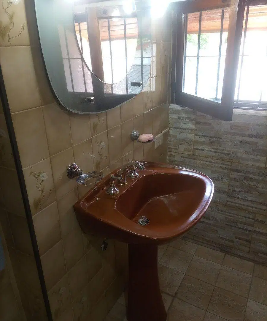 CASA EN VENTA MONTE GRANDE CON PISCINA Y QUINCHO 4