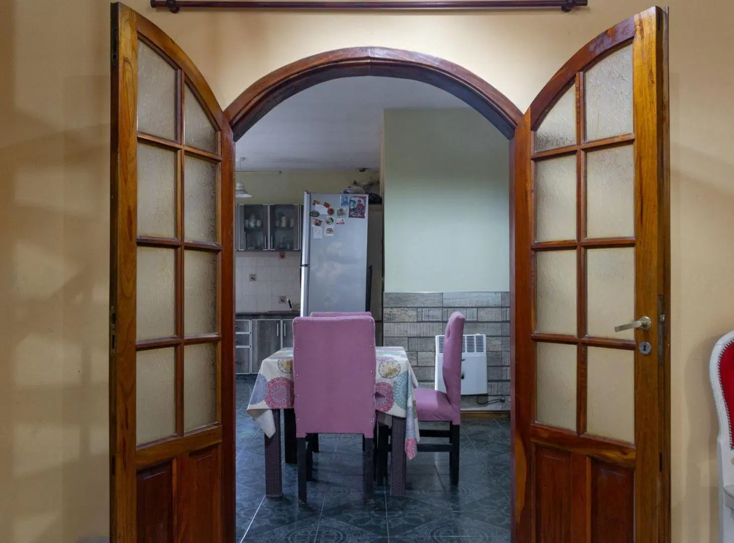 VENTA CASA 4 AMBIENTES EN BURZACO CON JARDIN 3