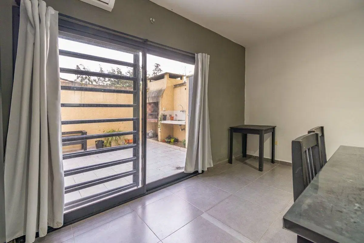 DÚPLEX EN VENTA 4 AMBIENTES COCHERA EZEIZA CANNING 5