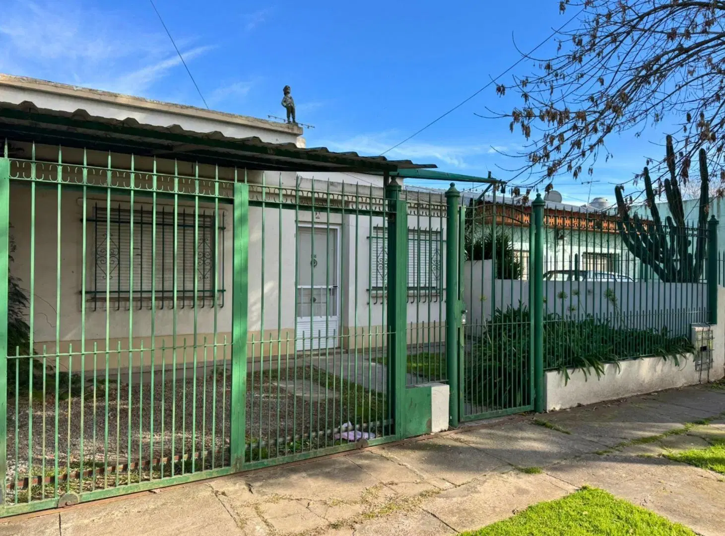 CASA EN VENTA 4 AMBIENTES EN LONGCHAMPS 4