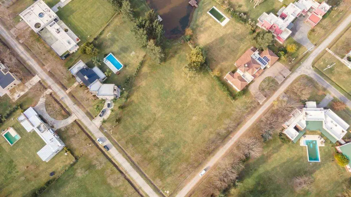 LOTE EN VENTA EN FINCAS DE SAN VICENTE A LA LAGUNA 5