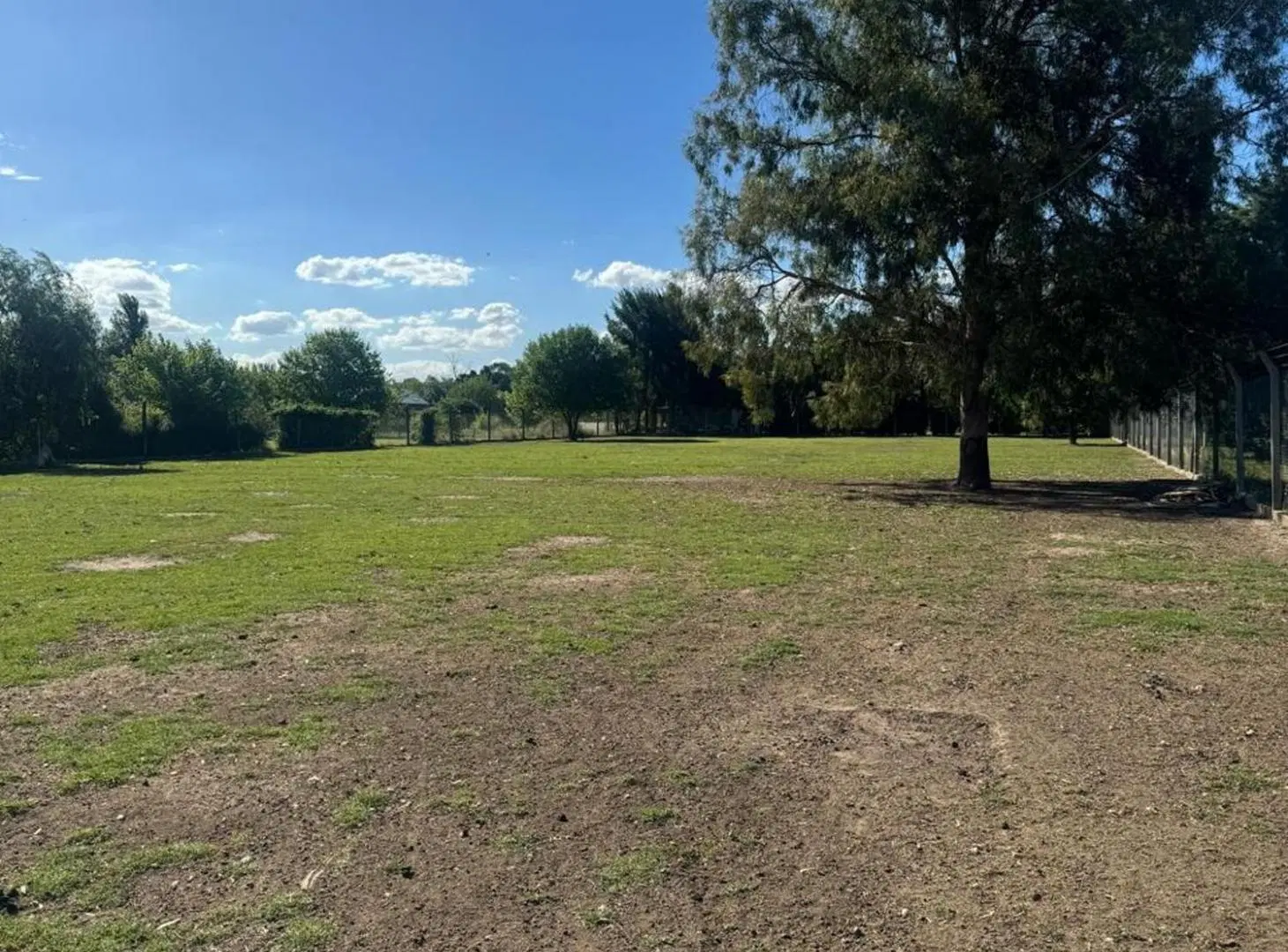 TERRENO EN VENTA C. SPEGAZZINI BARRIO LAS LOMAS 3