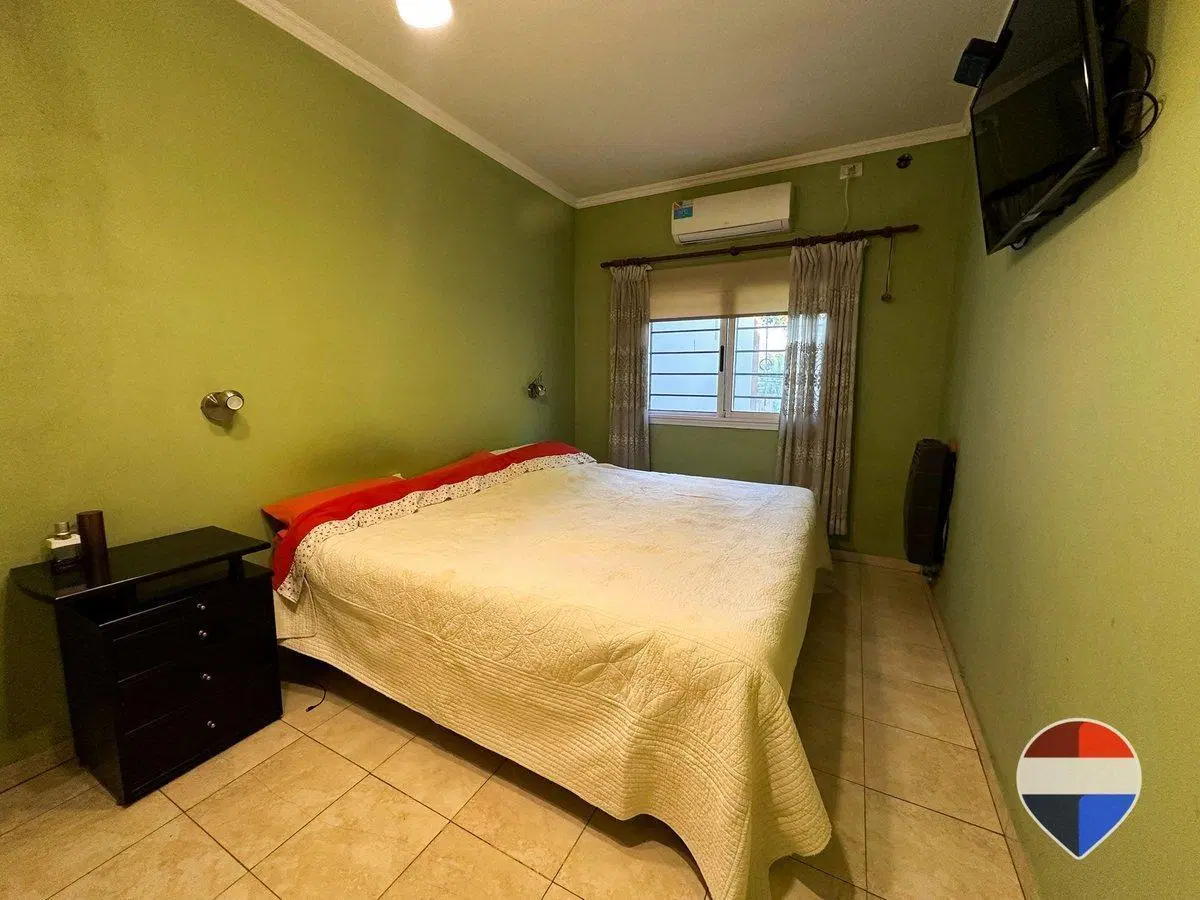 CASA EN VENTA EN SAN VICENTE CON PILETA Y COCHERA 2