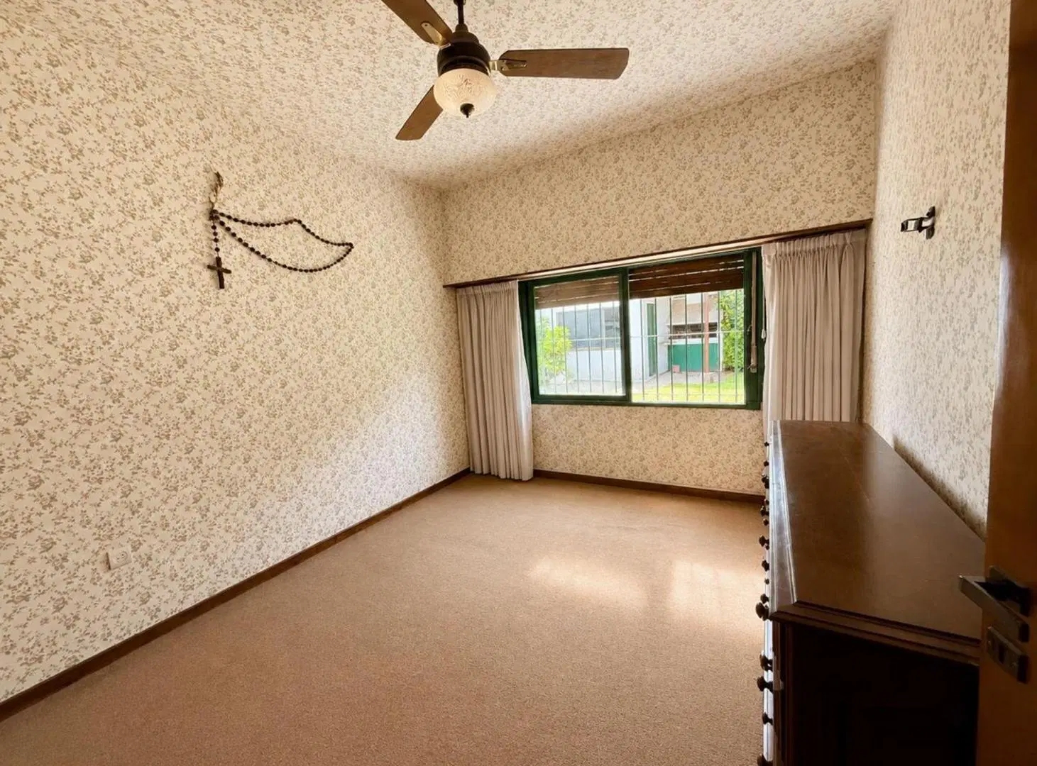 CASA EN VENTA 5 AMB. MONTE GRANDE ZONA TRANQUILA 4