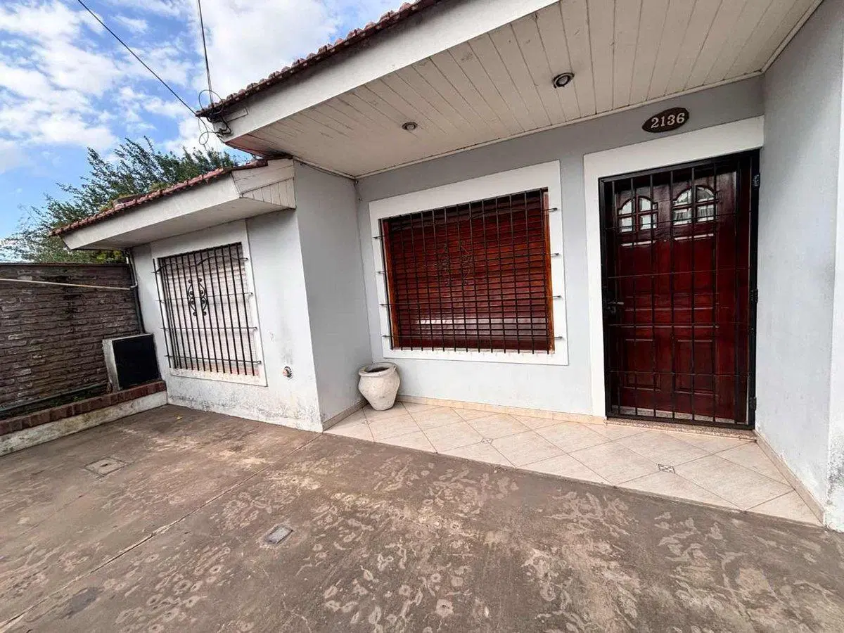 CASA EN VENTA MONTE GRANDE EXCELENTE ESTADO 8