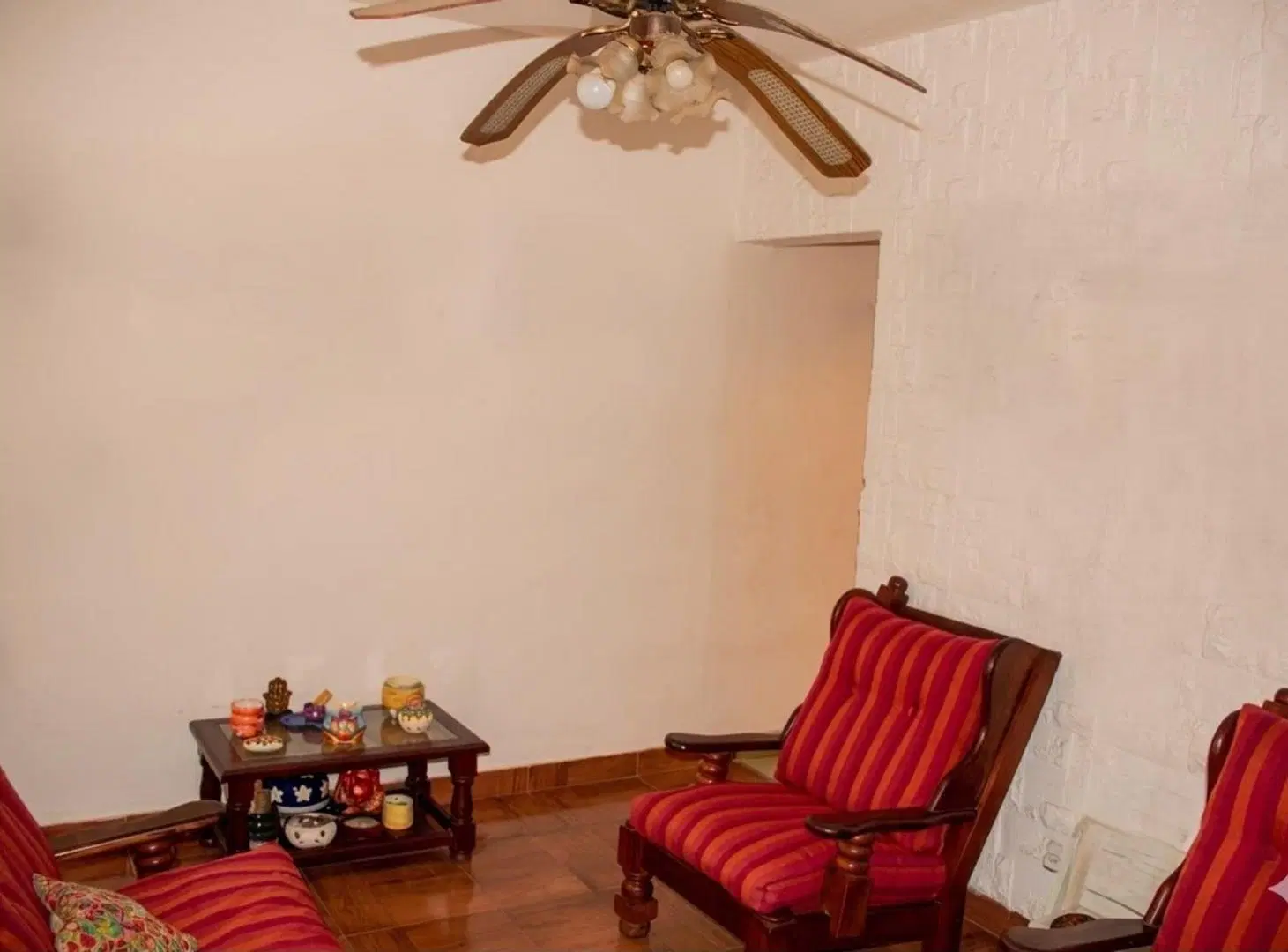 CASA EN VENTA LAFERRERE 6 AMBIENTES 8
