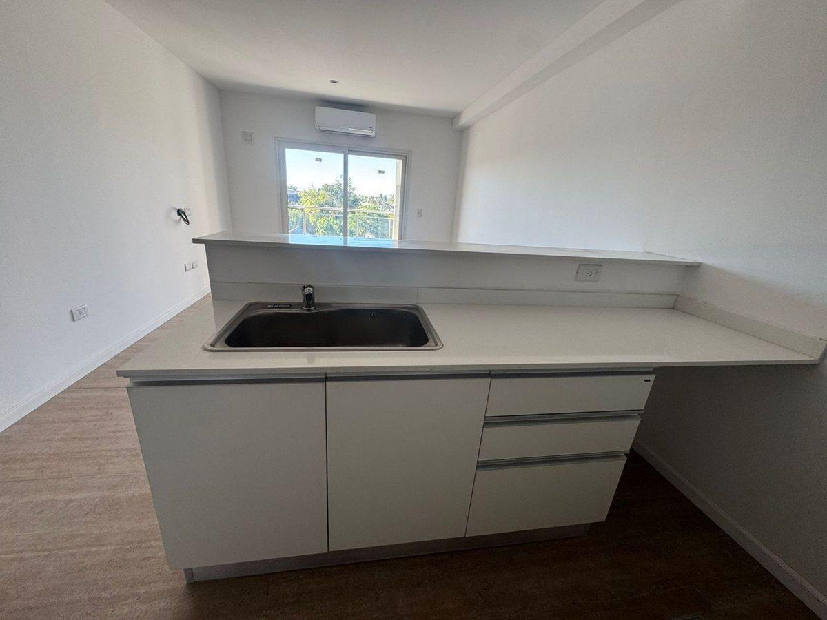Foto de DEPARTAMENTO EN ALQUILER CANNING 2 AMB CON COCHERA, imagen 3