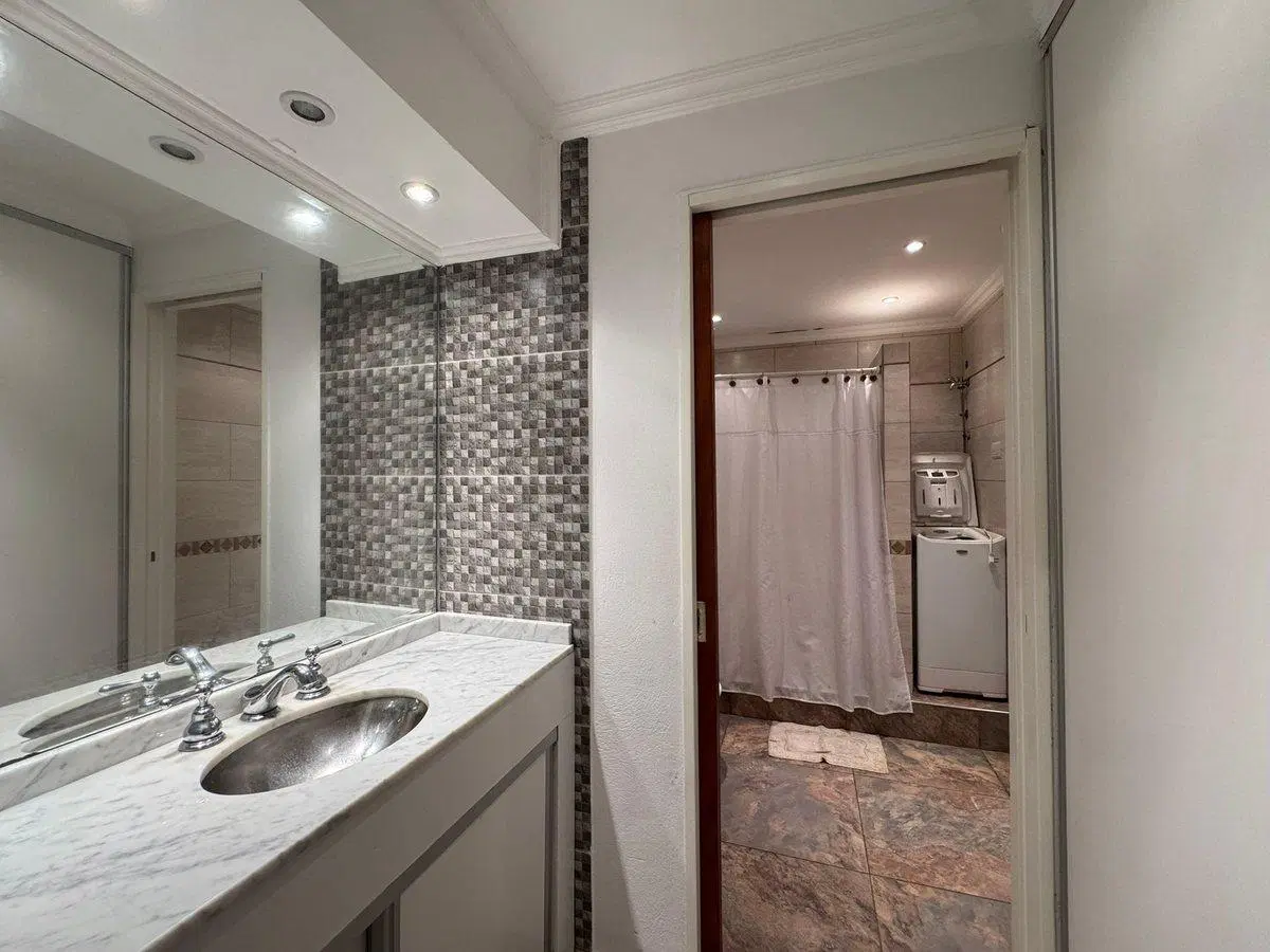 CASA EN VENTA 4 AMBIENTES EN CAÑUELAS 5