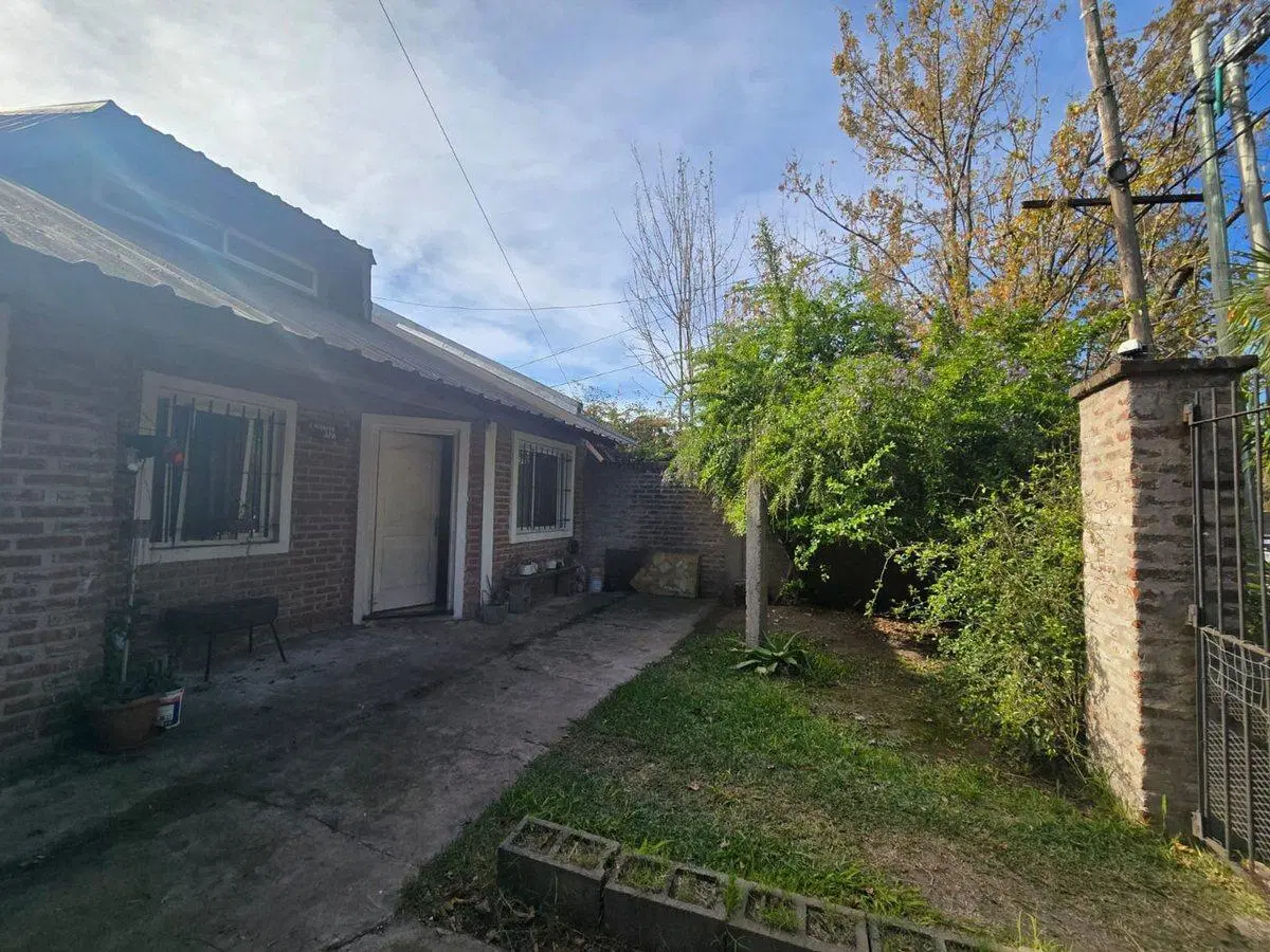 CASA EN VENTA EZEIZA 3 AMBIENTES 4