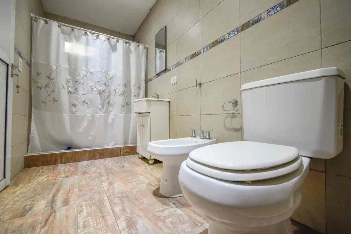 CASA QUINTA EN VENTA CAÑUELAS SOBRE RN 3 PILETA 5