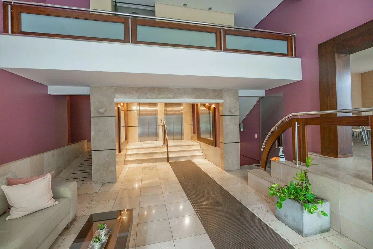 DEPARTAMENTO EN VENTA EN LOMAS DE ZAMORA 5