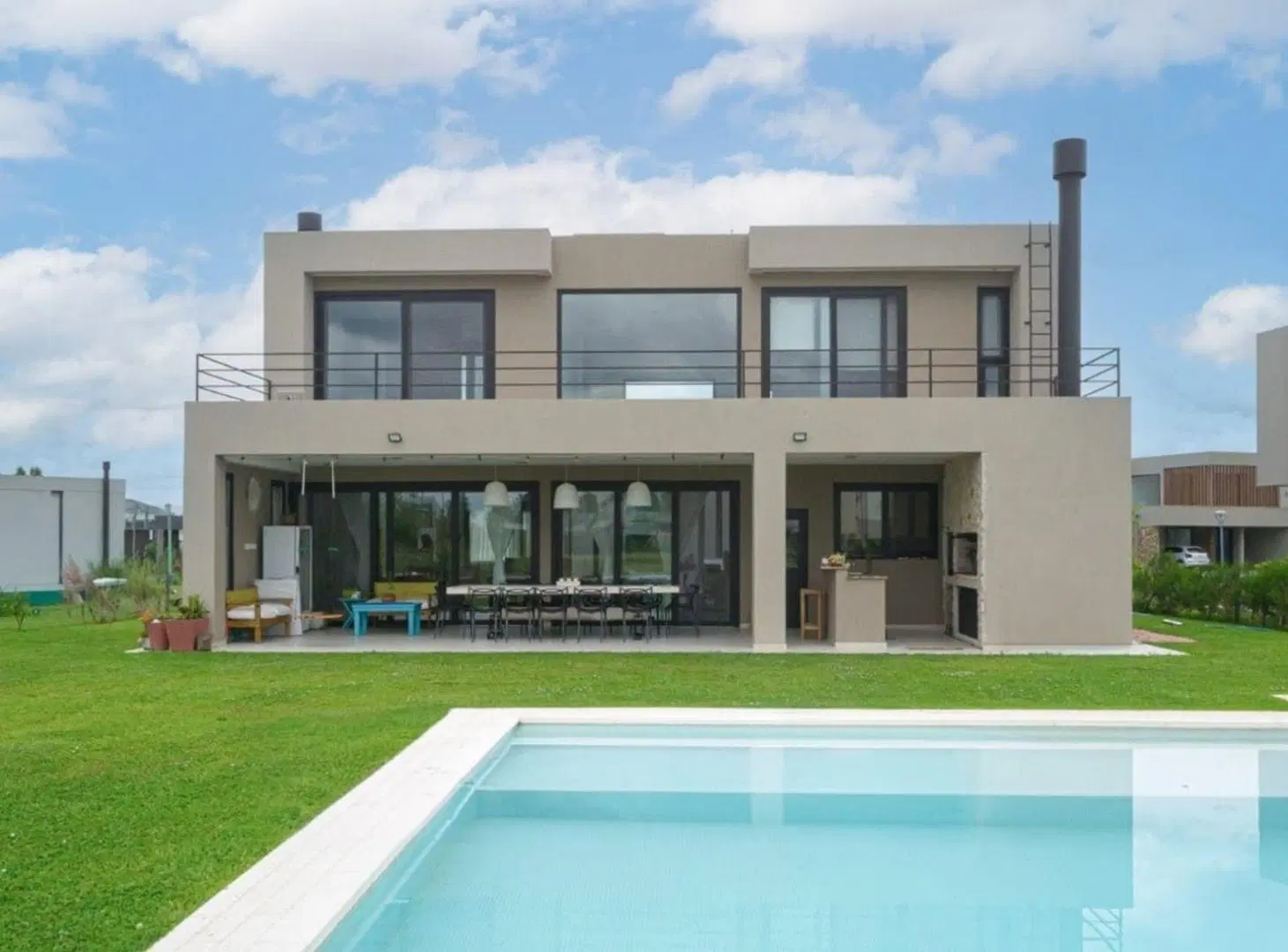 CASA EN VENTA TERRALAGOS EZEIZA 5 AMBIENTES 5