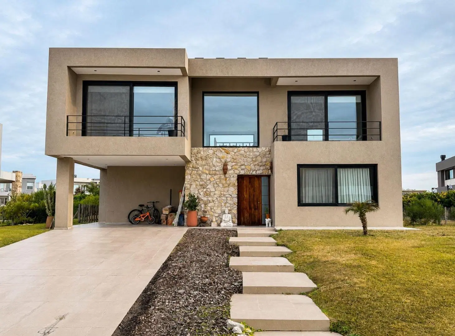 CASA EN VENTA TERRALAGOS EZEIZA 5 AMBIENTES 2