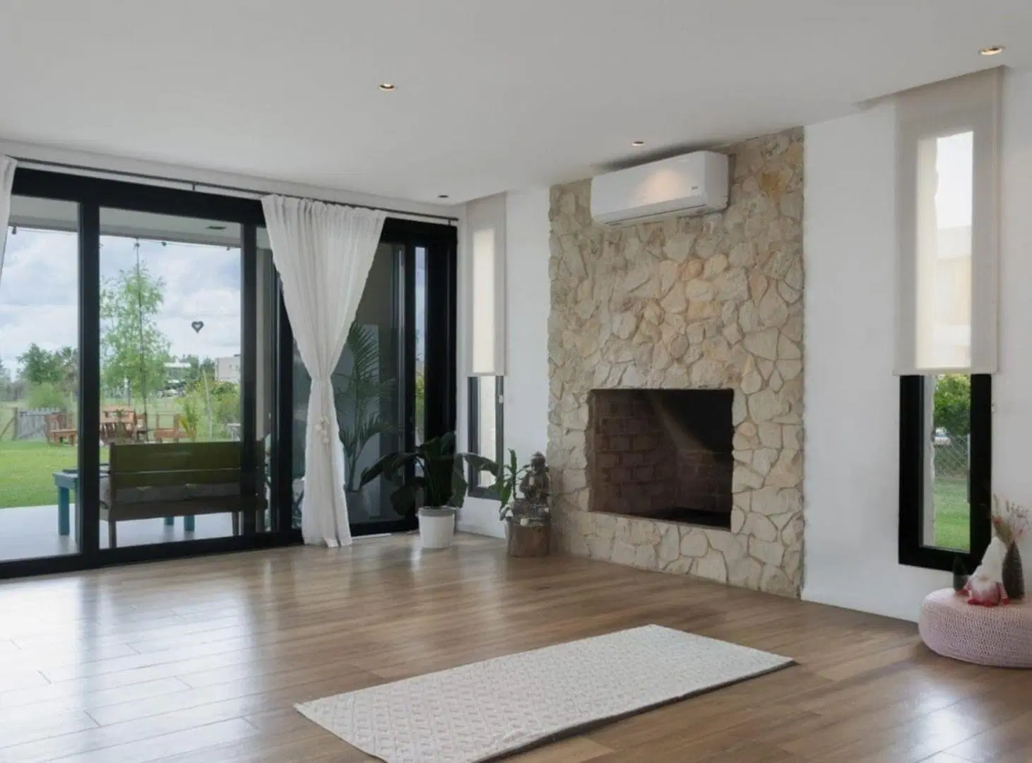 CASA EN VENTA TERRALAGOS EZEIZA 5 AMBIENTES 3