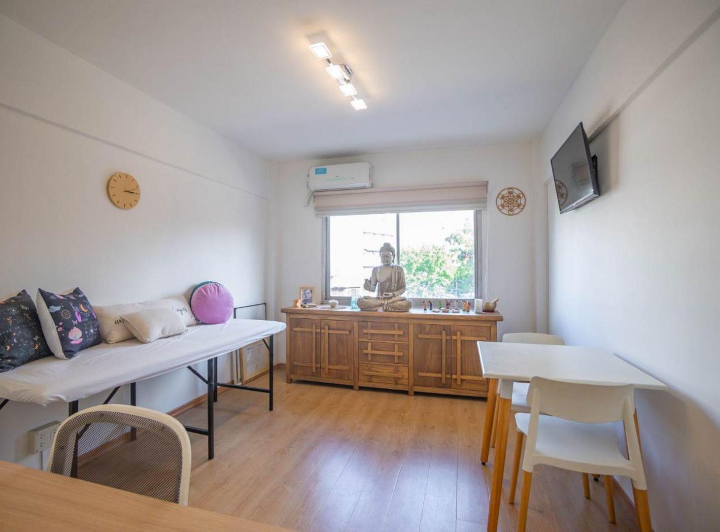 Foto de VENTA OFICINA COMERCIAL/CONSULTORIO CENTRO ADROGUE, imagen 2