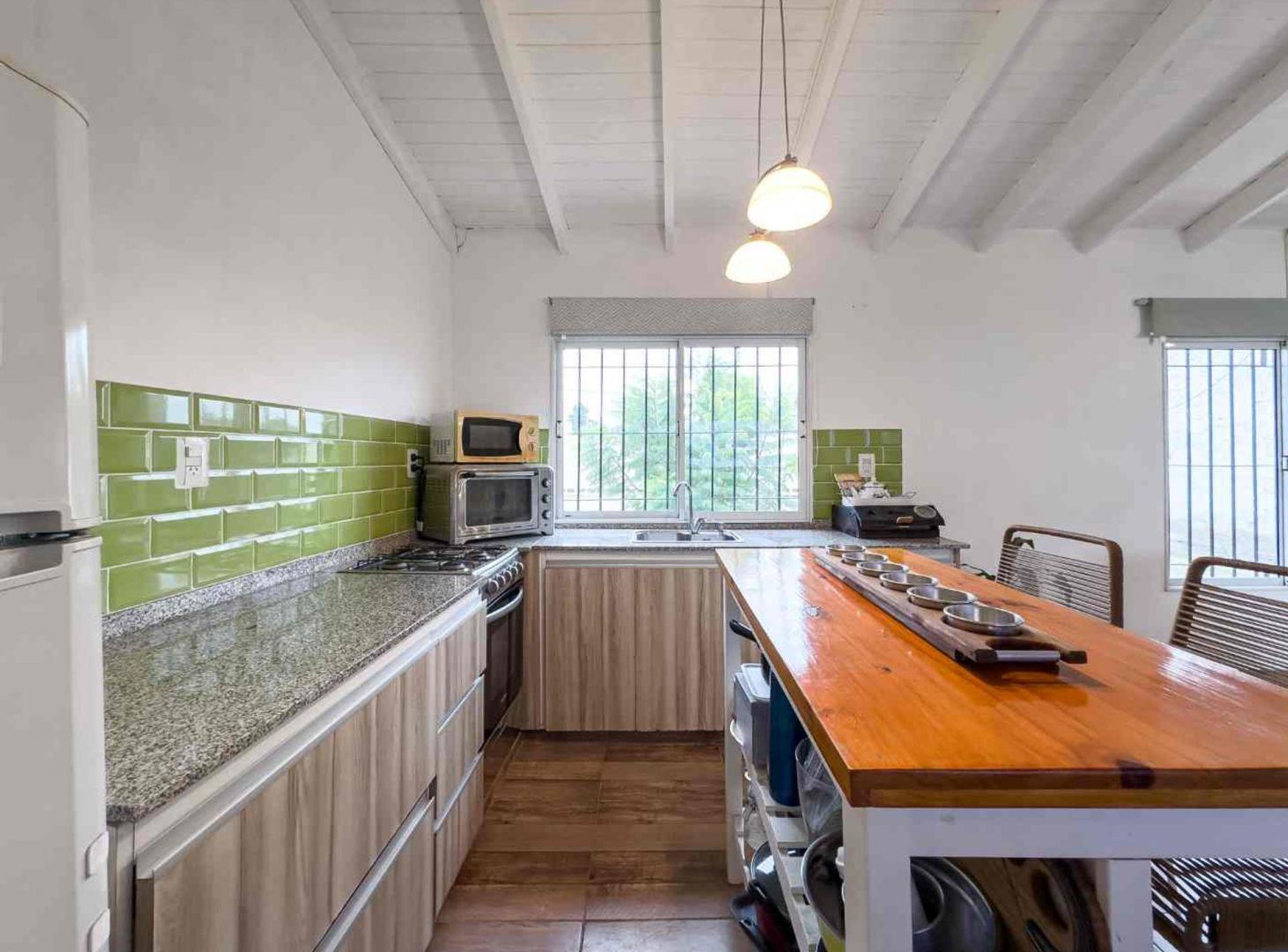 Foto de CASA EN VENTA TRISTAN SUAREZ 2 AMB CON PILETA, imagen 1
