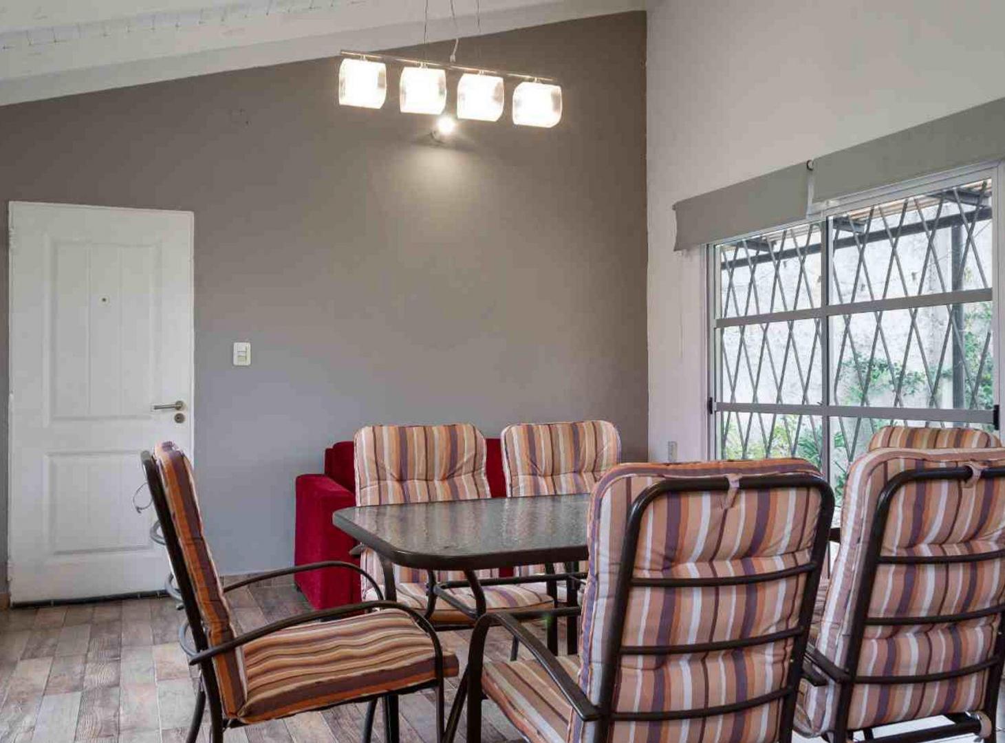 Foto de CASA EN VENTA TRISTAN SUAREZ 2 AMB CON PILETA, imagen 2