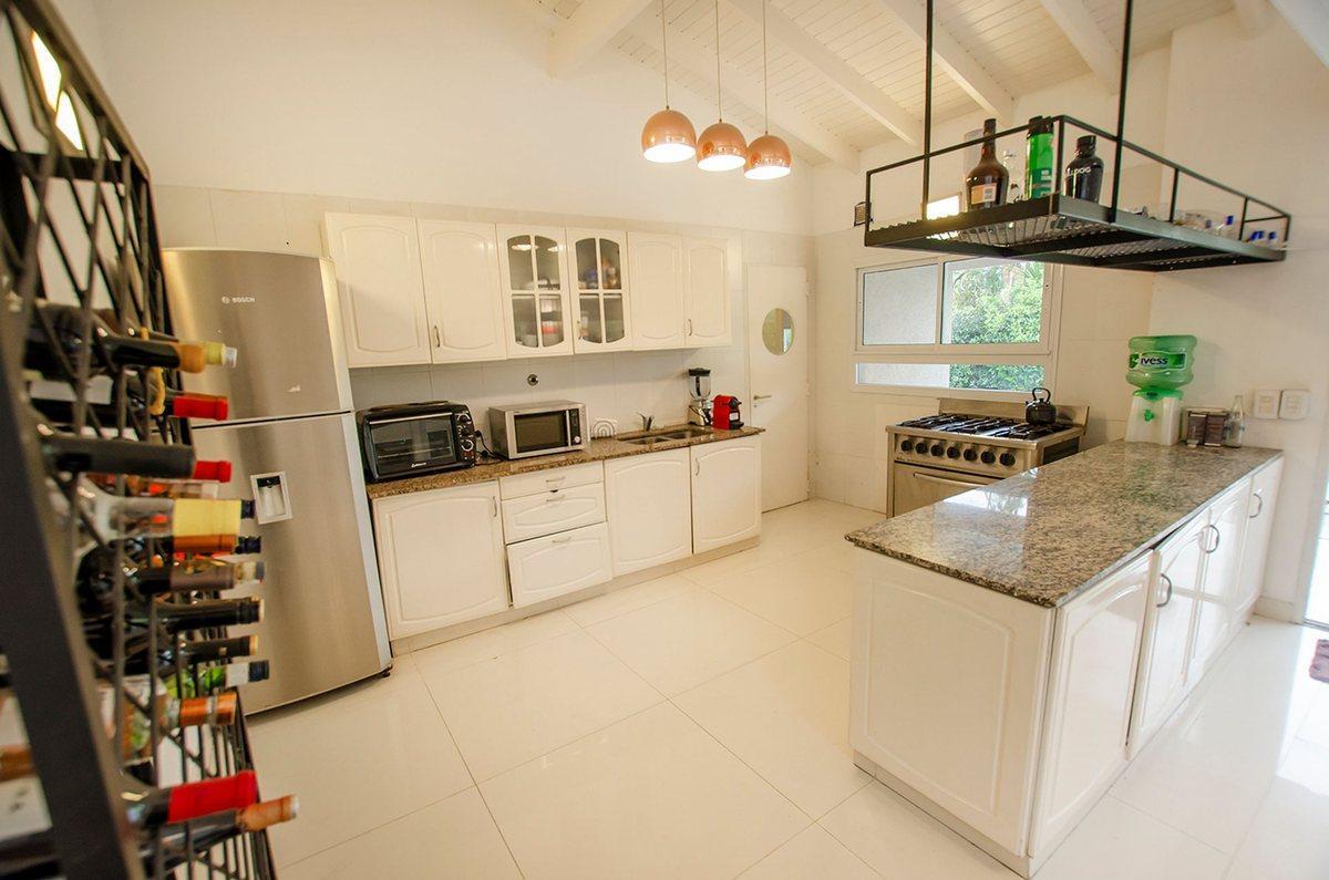Foto de CASA EN VENTA EL VENADO CON PILETA CLIMATIZADA, imagen 2