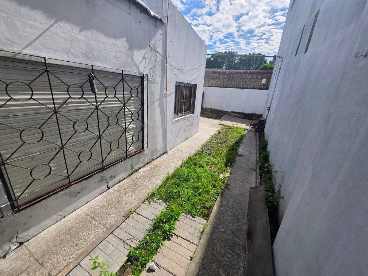 Foto de CASA EN VENTA EN LAVALLOL CENTRO, imagen 4