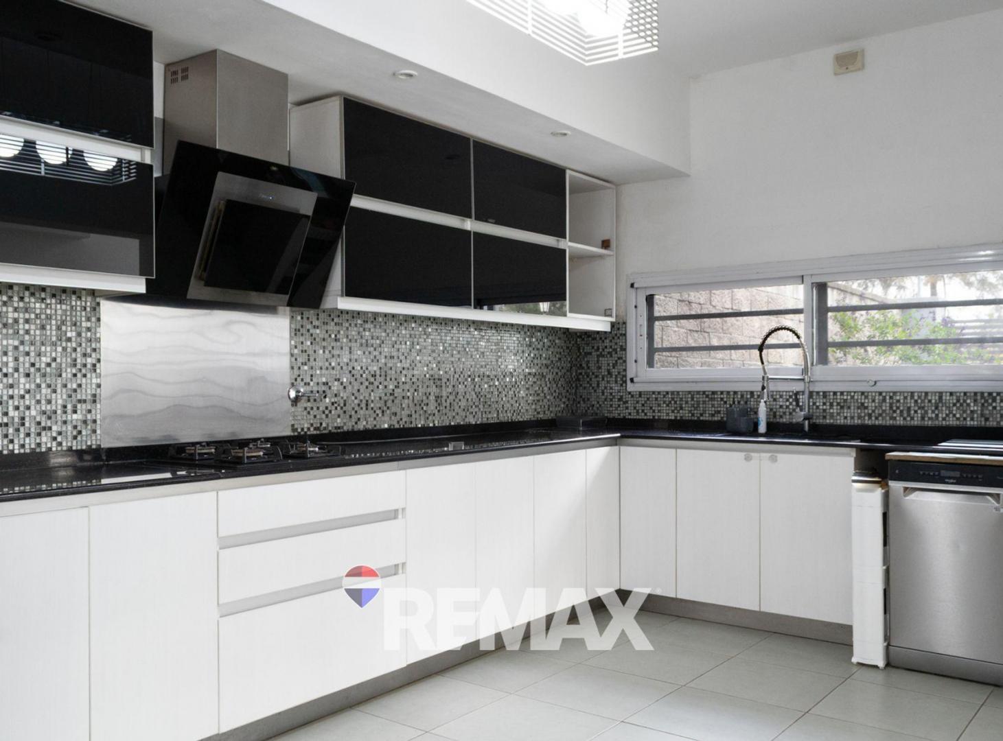 Foto de CASA EN VENTA 3 AMBIENTES SAN VICENTE, imagen 1