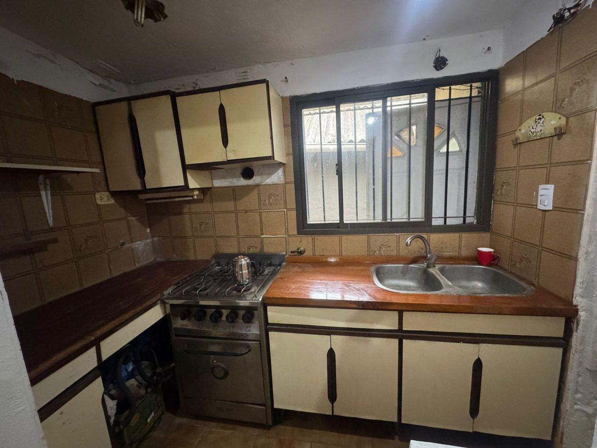 Foto de PH EN VENTA MONTE GRANDE CON PILETA, imagen 4