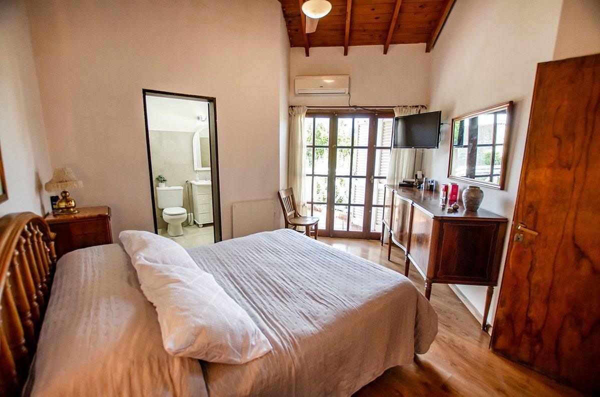Foto de CASA EN VENTA MONTE GRANDE 5 AMBIENTES CON PISCINA, imagen 3