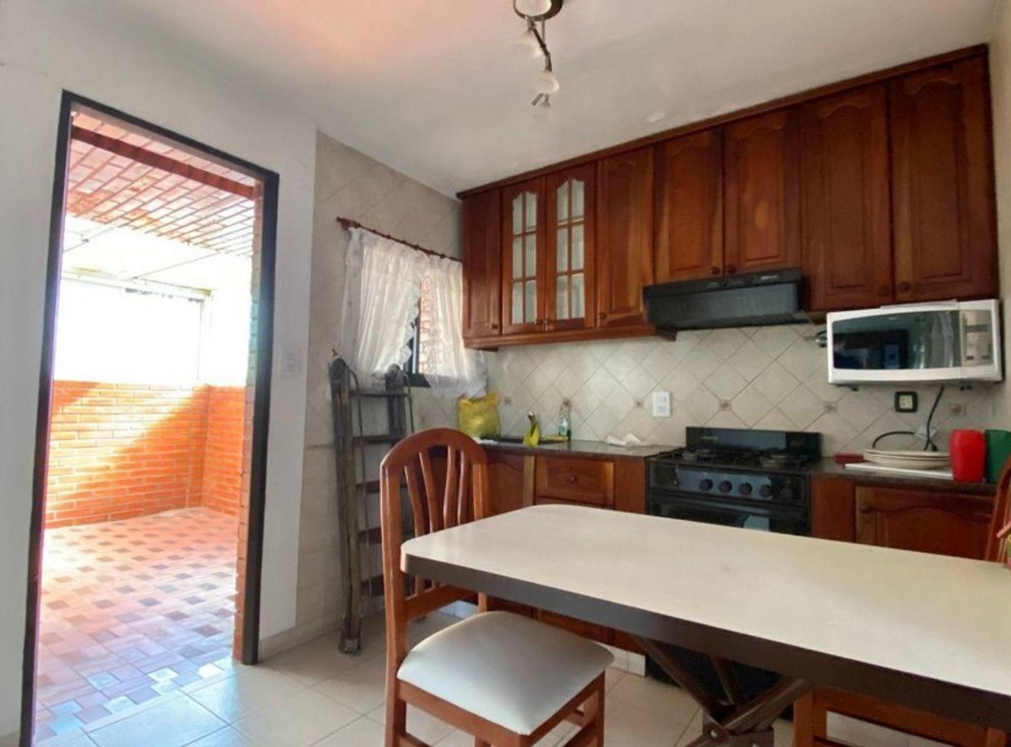 Foto de PH EN VENTA EN MORON MUY BUEN ESTADO 3 AMBIENTES., imagen 5