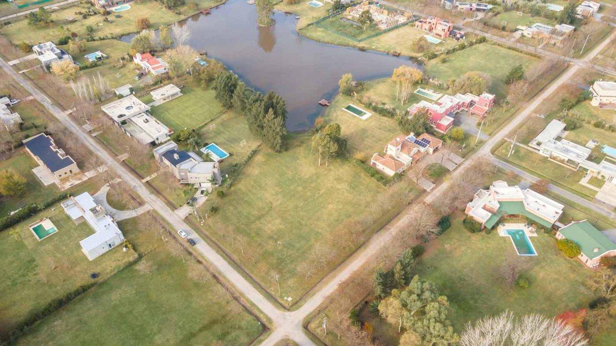 Foto de LOTE EN VENTA EN FINCAS DE SAN VICENTE A LA LAGUNA, imagen 3