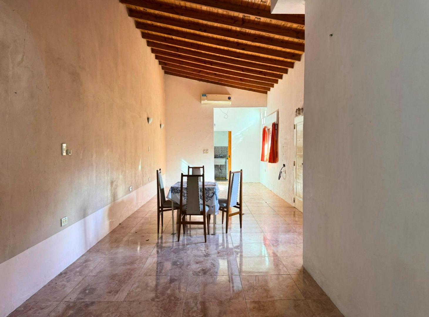 Foto de CASA EN VENTA 4 AMBIENTES EN LONGCHAMPS, imagen 4