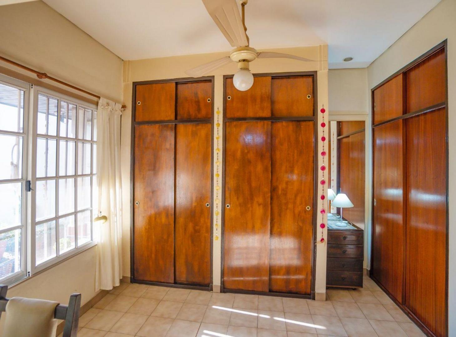 Foto de CASA EN VENTA BANFIELD, 4 DORMITORIOS, PLAYROOM, imagen 4