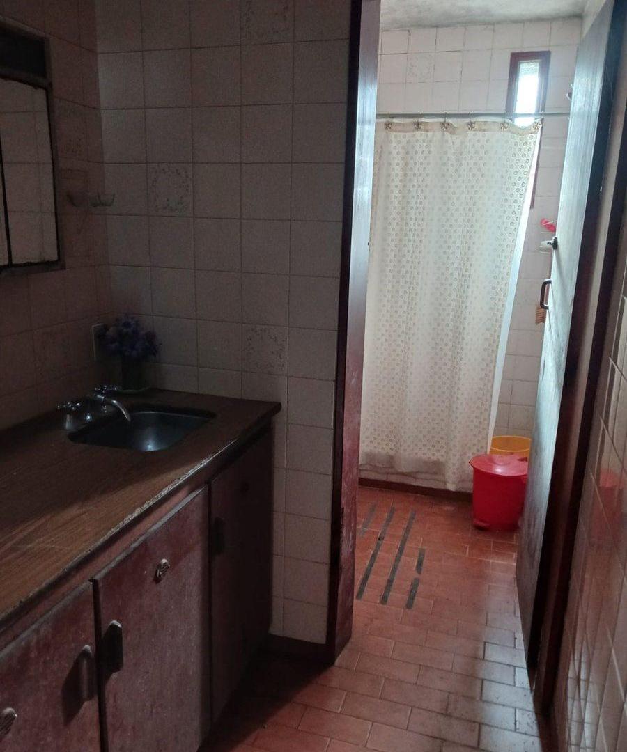 Foto de Casa 4 amb con pileta Monte Grande APTA CREDITO, imagen 1