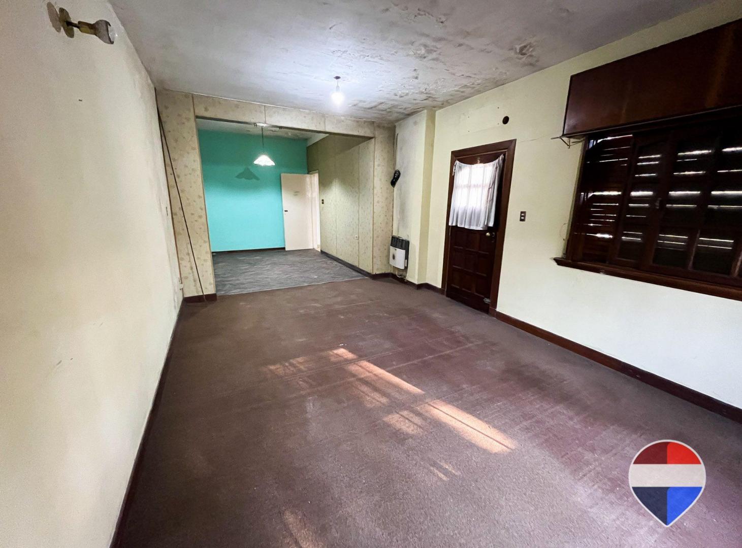Foto de Casa 4 Amb. en Venta en Luis Guillón APTO CREDITO, imagen 1