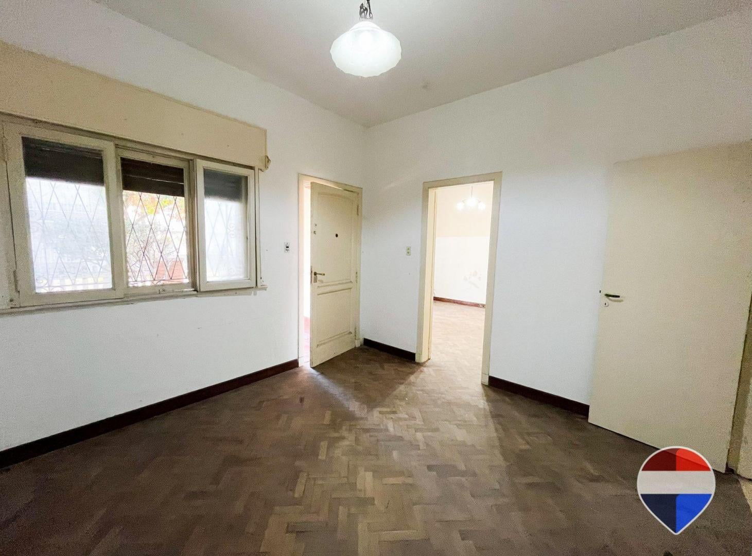 Foto de Casa 4 Amb. en Venta en Luis Guillón APTO CREDITO, imagen 4