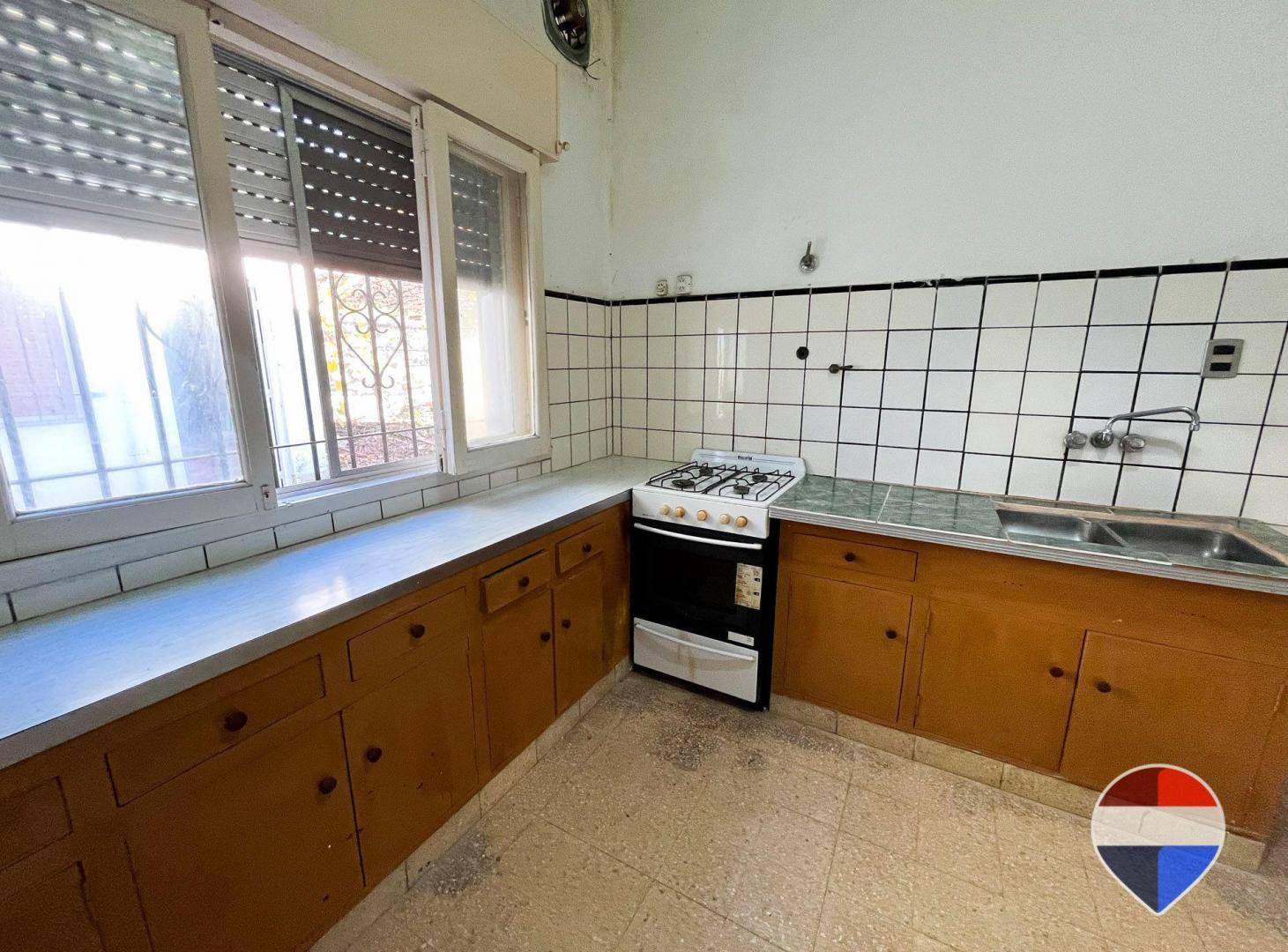 Foto de Casa 4 Amb. en Venta en Luis Guillón APTO CREDITO, imagen 5