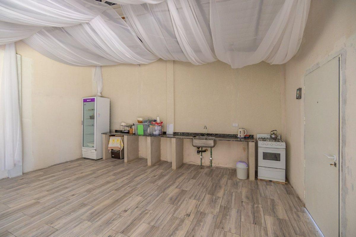 Foto de TERRENO CON MEJORAS EN VENTA EN BURZACO, imagen 2