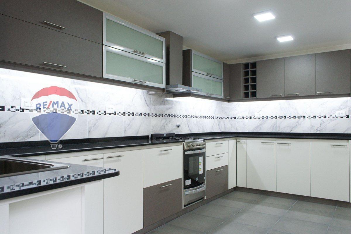 Foto de CASA EN VENTA LUIS GUILLON A ESTRENAR, imagen 1
