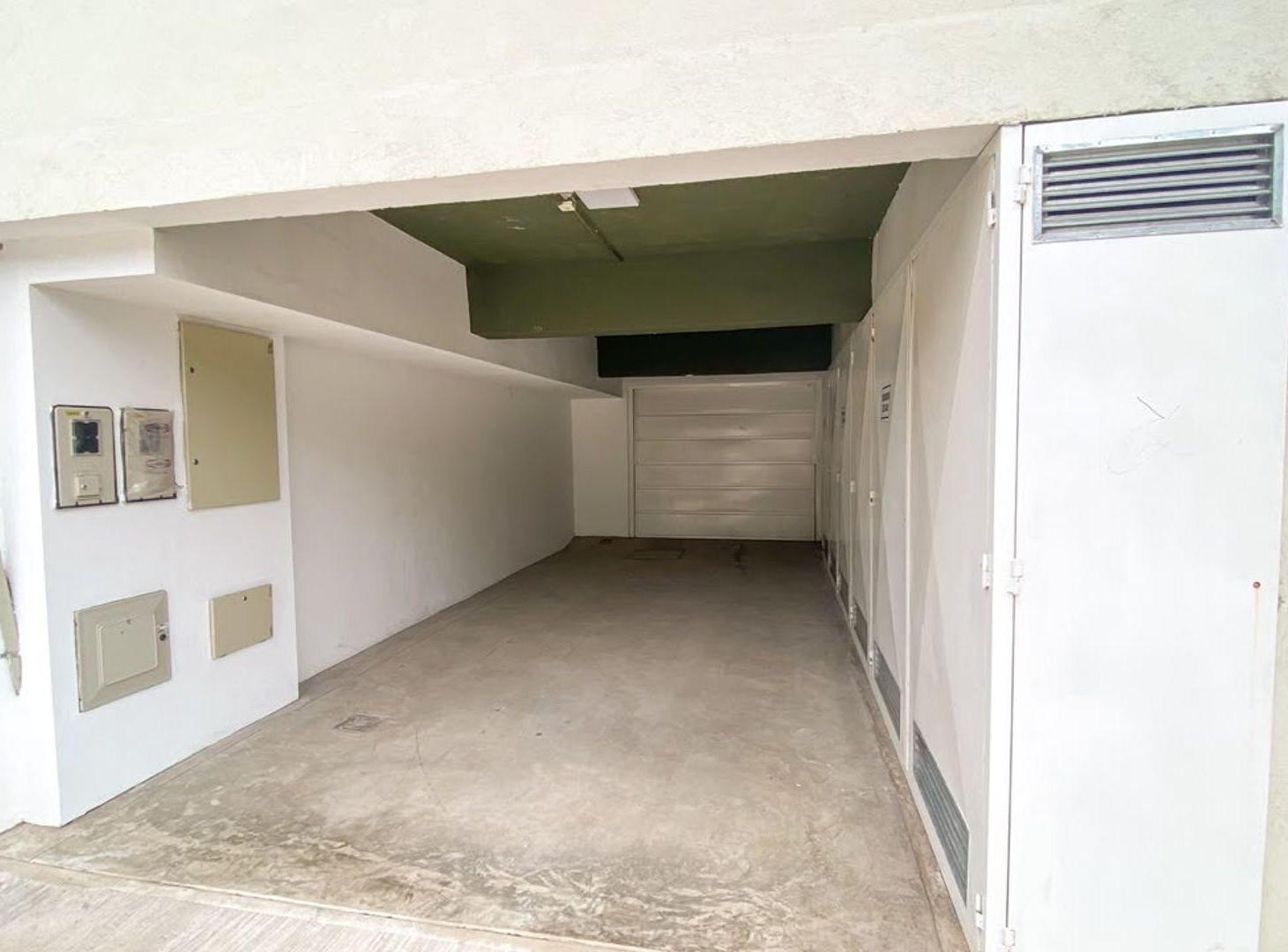 Foto de COCHERA EN VENTA EN EDIFICIO LAS LORENZAS | EZEIZA, imagen 5