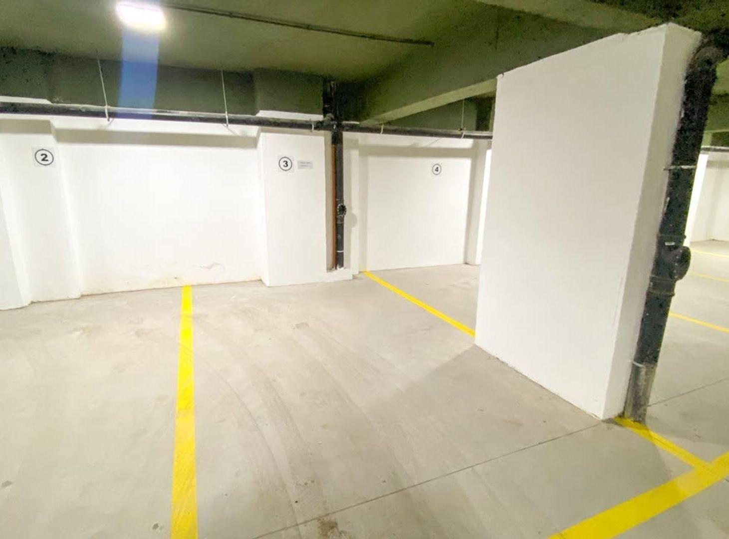 Foto de COCHERA EN VENTA EN EDIFICIO LAS LORENZAS | EZEIZA, imagen 1