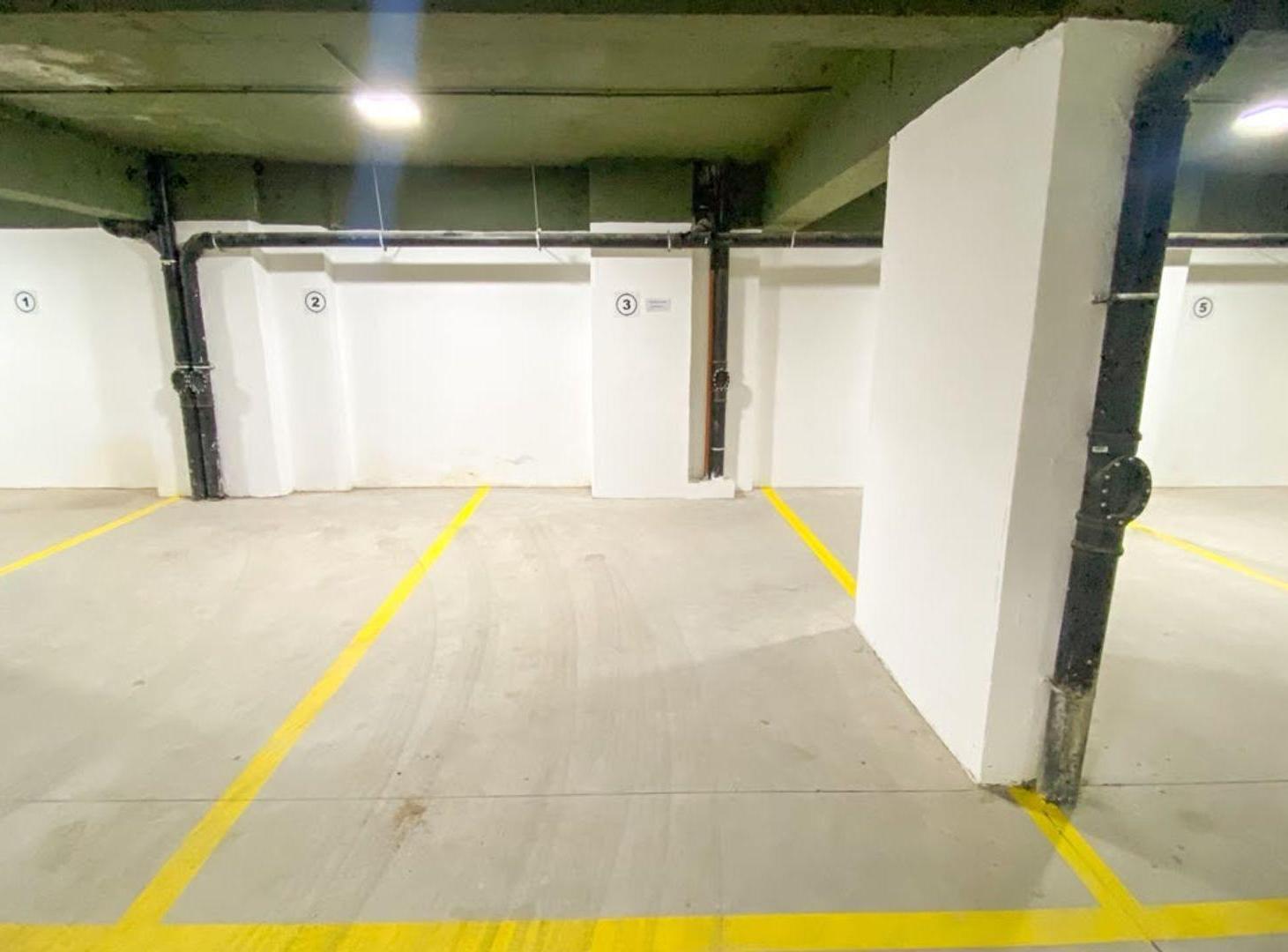 Foto de COCHERA EN VENTA EN EDIFICIO LAS LORENZAS | EZEIZA, imagen 2