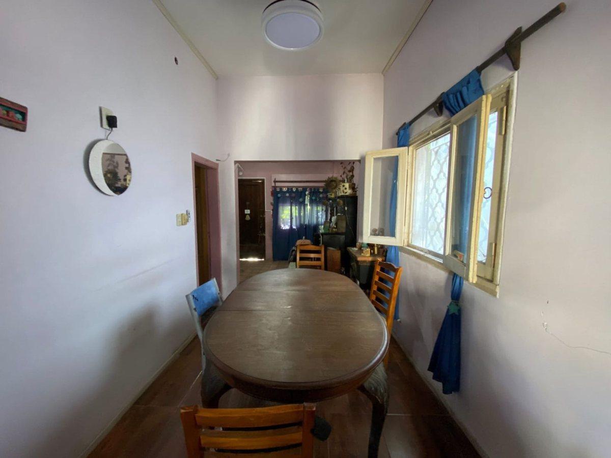 Foto de VENTA DE 2 DE DOS CASAS EN LANUS ENTRADA INDEPENDI, imagen 4