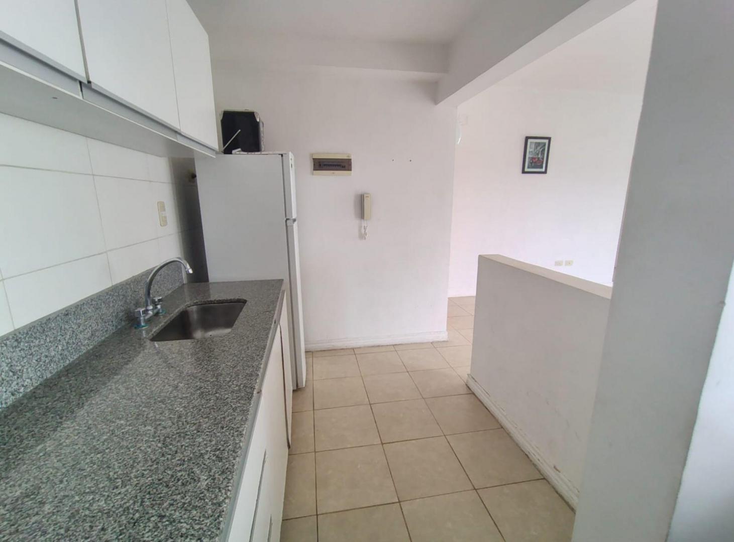Foto de VENTA DEPARTAMENTO CANNING 3 AMBIENTES C/BALCON, imagen 5