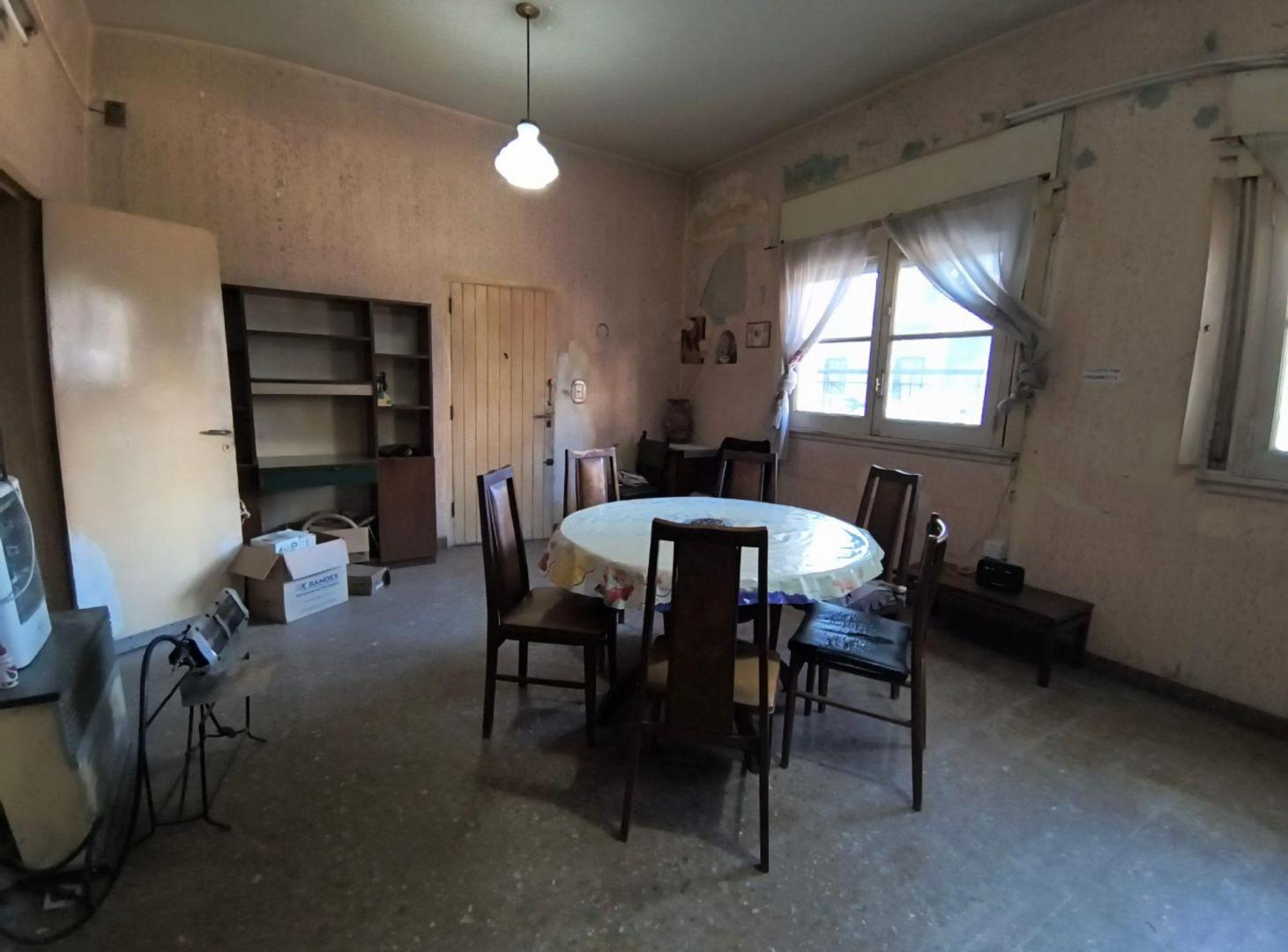 Foto de PH EN VENTA EN PARQUE PATRICIOS A RECICLAR, imagen 2