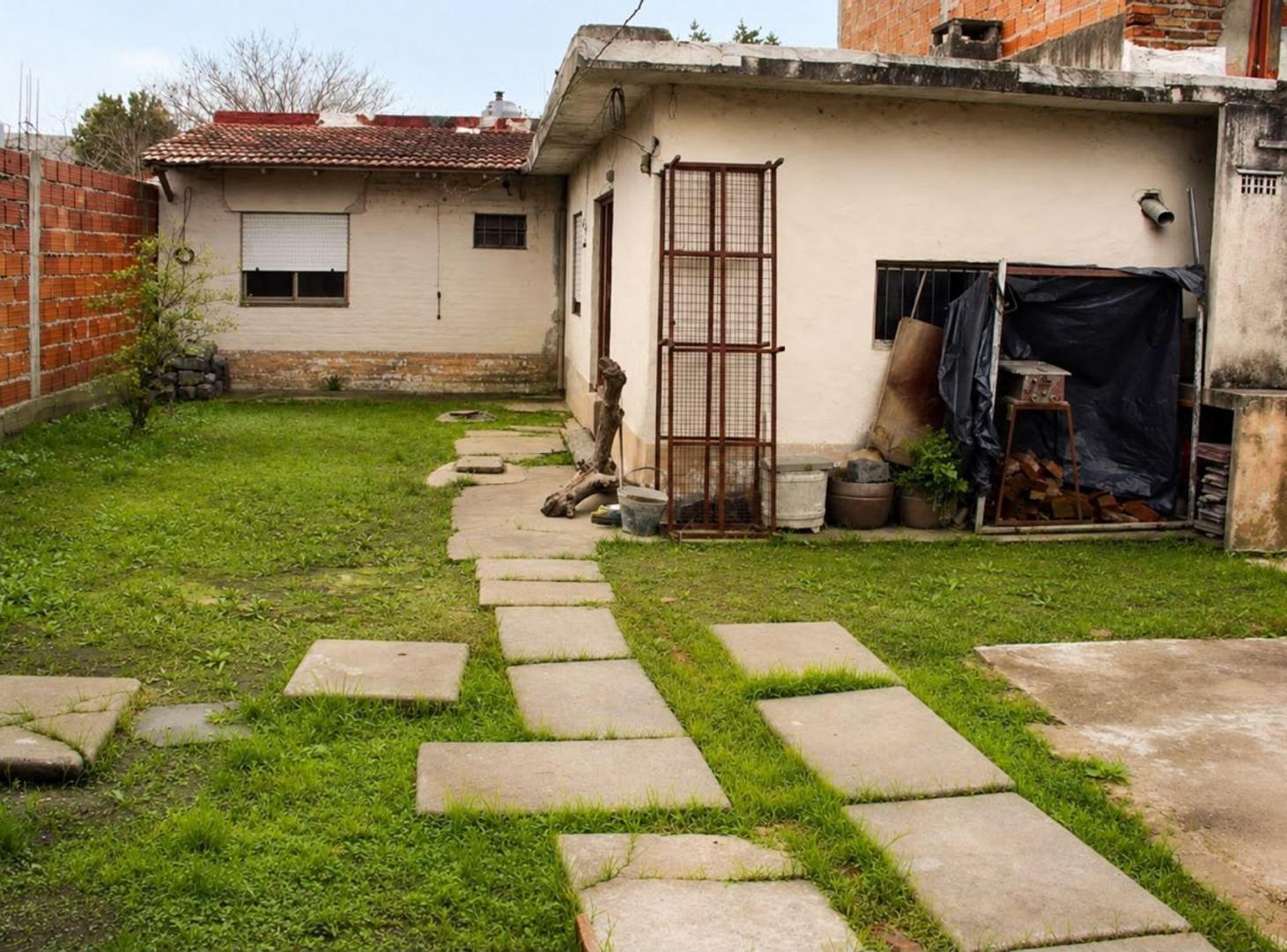Foto de TERRENO EN VENTA EN EZEIZA CON LOCAL A REFACCIONAR, imagen 5